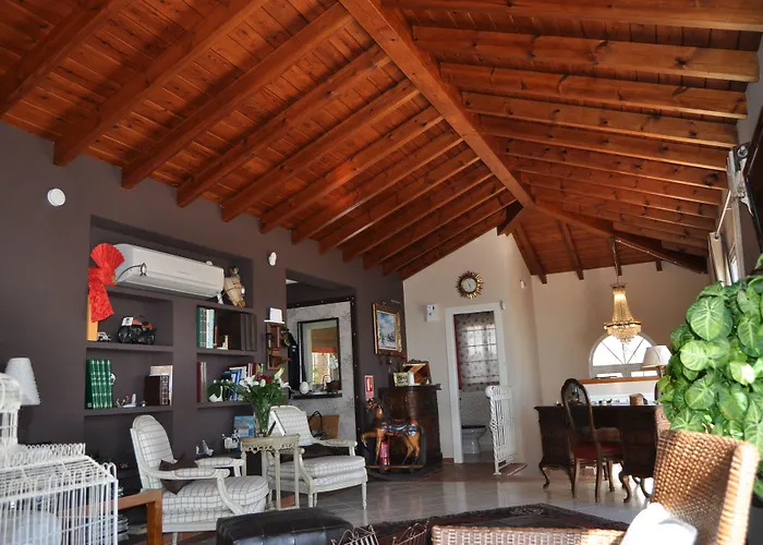 Welcome Inn Nerja Guest House Luxury Bed & Breakfast